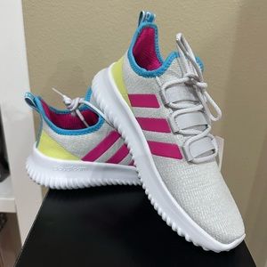 BNWB: “Adidas” Kapttier K tenni shoes